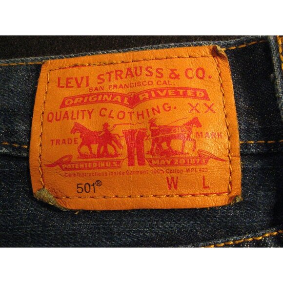 LEVIS 501 CUTOFF JEANS SHORTS Womans 34 MEASURED Blue Denim Daisy Duke Athletic - Picture 9 of 12